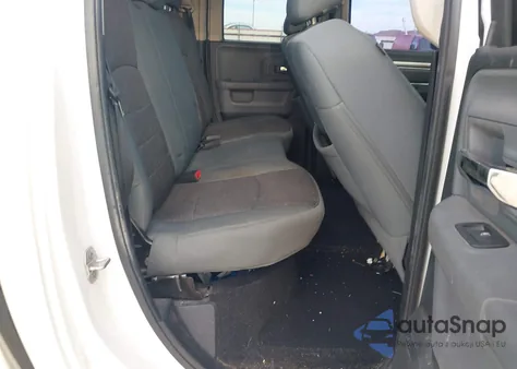 2015 Ram 1500 Big Horn z USA, uszkodzony, nr VIN 1C6RR6GTXFS511171